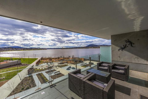 Accommodate Canberra - Aurora - Accommodation Redcliffe 0
