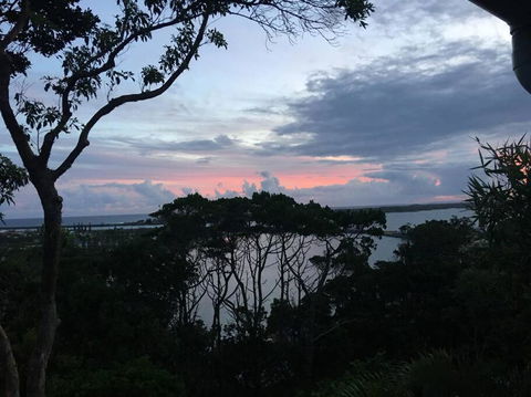 DRIFTWOOD- Hidden Gem, Great View In A Nature Setting - Accommodation Redcliffe 3