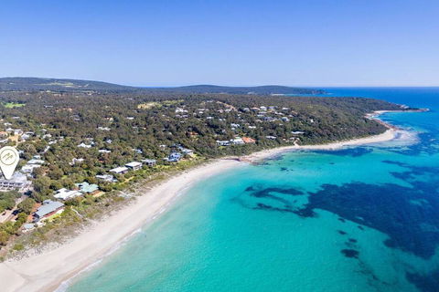 Eagle Escape I Private Properties - Accommodation Redcliffe 0