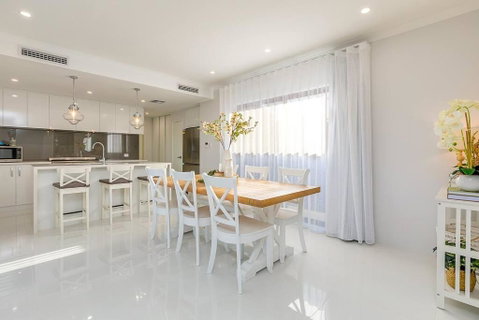 East Vic Park Luxe New Home - Accommodation Redcliffe 2