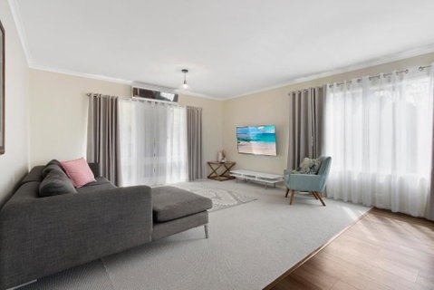 Eastern Views Beach House - Accommodation Redcliffe 1