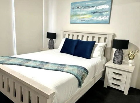 Ebbtide 3 - Accommodation Redcliffe 2