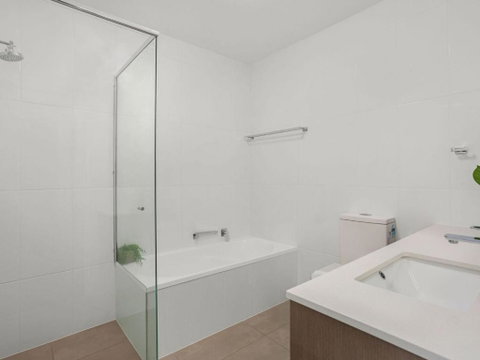 Ebbtide 38 On The Beach - Accommodation Redcliffe 4