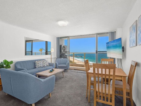 Ebbtide 38 On The Beach - Accommodation Redcliffe 1