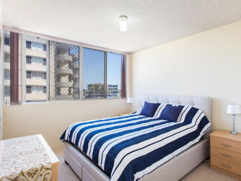 Ebbtide 6 - Accommodation Redcliffe 2