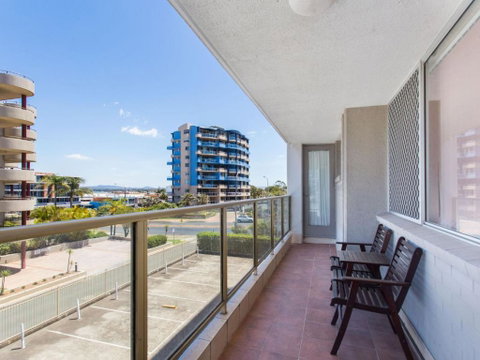 Ebbtide 6 - Accommodation Redcliffe 4