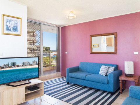 Ebbtide 6 - Accommodation Redcliffe 1