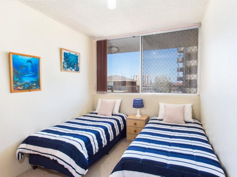 Ebbtide 6 - Accommodation Redcliffe 3