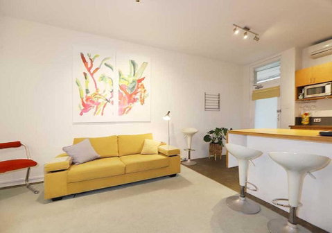 Eco Gallery Apartment - Accommodation Redcliffe 2