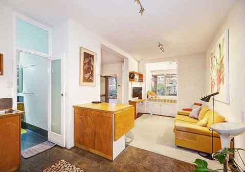 Eco Gallery Apartment - Accommodation Redcliffe 3