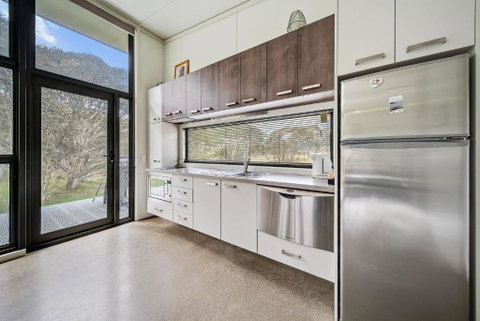 Ecocrackenback 2 Sustainable Chalet Close To The Slopes - Accommodation Redcliffe 2