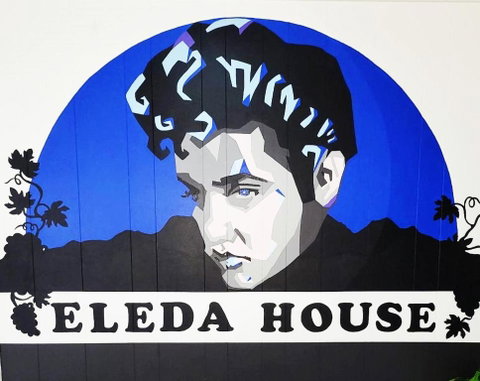 Eleda House - Accommodation Redcliffe 3