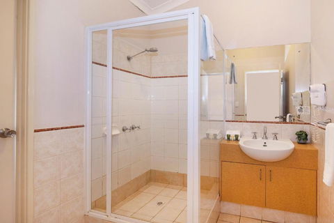 EM Apartments - Accommodation Redcliffe 1