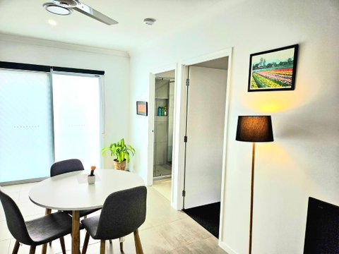 Entire NEW Apartment Tranquil &Great Location - Accommodation Redcliffe 0
