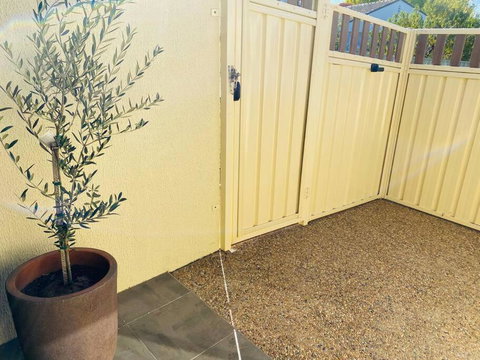 Family Favourite, Spacious 2 Bedroom Unit - Accommodation Redcliffe 4