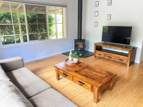 Farmhouse In The Heart Of Wine Country, 10 Minutes To Beach - Accommodation Redcliffe 3