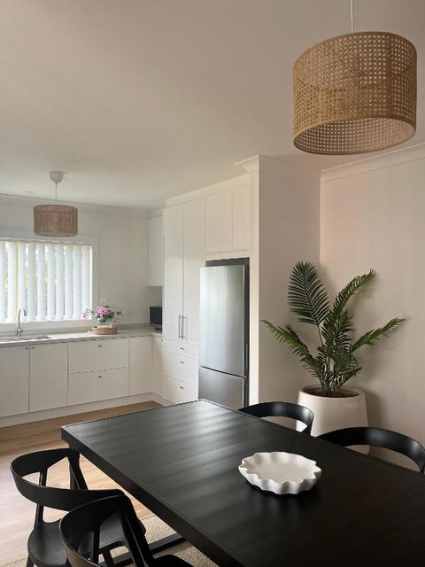 FERN - Accommodation Redcliffe 0
