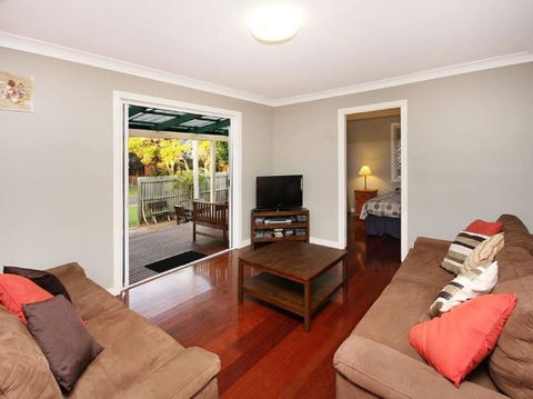 FINLIA AT FLINDERS - Accommodation Redcliffe 2