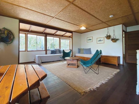 FLINDERS BEACHHOUSE - Accommodation Redcliffe 4