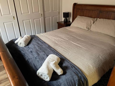 Florence Lodge - Accommodation Redcliffe 1