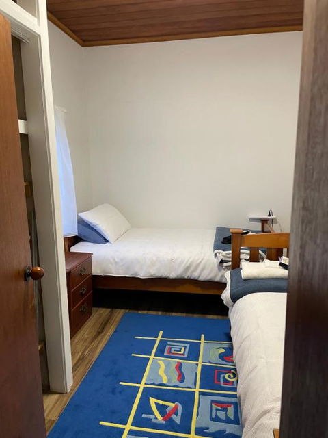 Florence Lodge - Accommodation Redcliffe 2