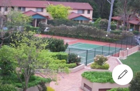 Furnished 3b/r Unit For Rent With Tennis Courts, Jaccuzi And Pool - Accommodation Redcliffe 3
