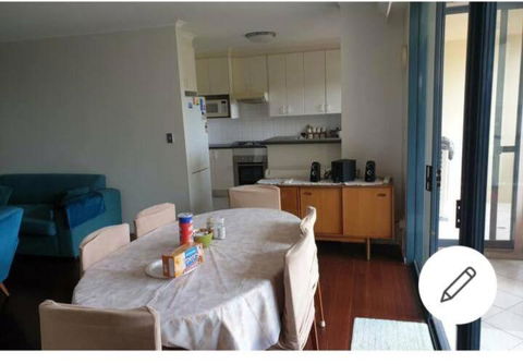 Furnished 3b/r Unit For Rent With Tennis Courts, Jaccuzi And Pool - Accommodation Redcliffe 4