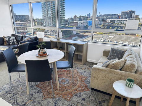 G901S - Bright Zetland Escape With City Views - Accommodation Redcliffe 0