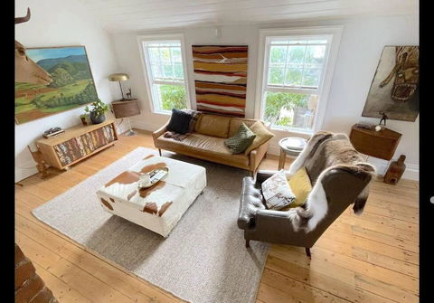 Gable House - Accommodation Redcliffe 0