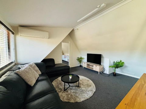 George IV Inn - Accommodation Redcliffe 2