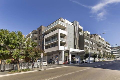 GLAD1 - Monash Rd - Gladesville - Accommodation Redcliffe 0