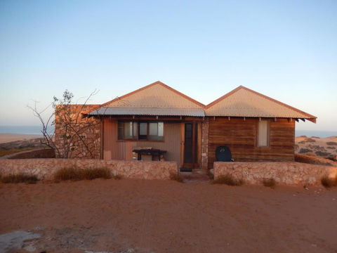 Gnaraloo Station - Homestead - Accommodation Redcliffe 0