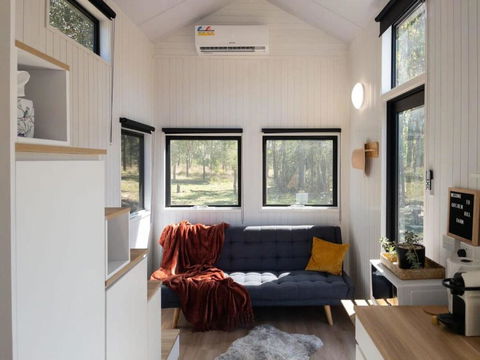 Golden Hill Farmstay By Tiny Away - Accommodation Redcliffe 2