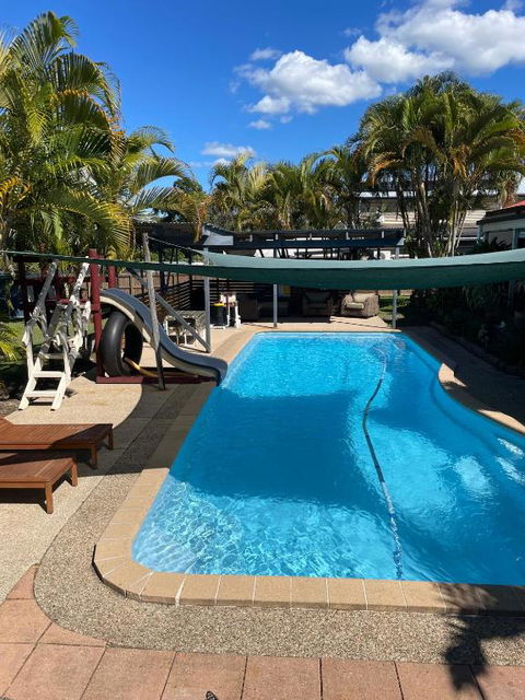 GOLDEN LACE B&B - Accommodation Redcliffe 1