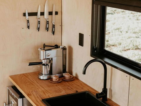 Grace The Tiny Cabin In Avon Valley - Accommodation Redcliffe 1
