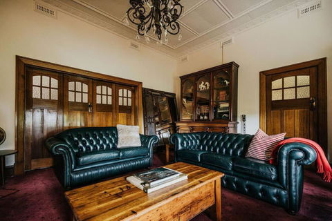 Green Gables King Suite - Accommodation Redcliffe 1