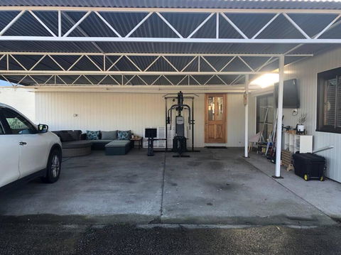 Guesthouse On Grant Street - Accommodation Redcliffe 3