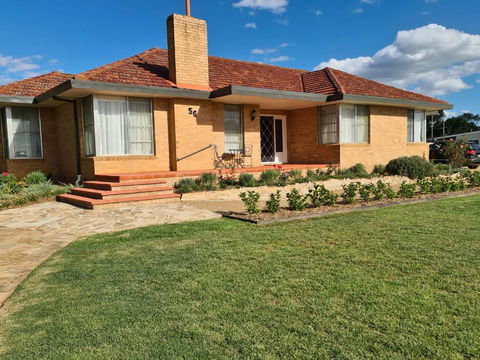 Harden Golfers Rest Accommodation - Accommodation Redcliffe 2