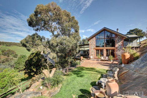 HighRoost Bed & Breakfast Accomodation - Rural Escape - Accommodation Redcliffe 0