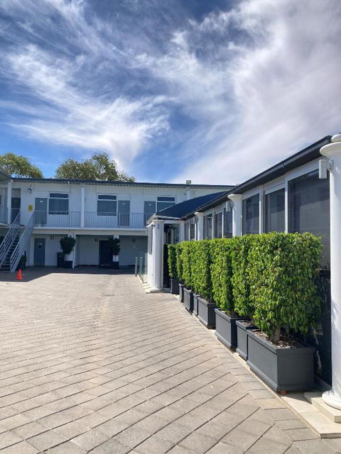 Ibis Styles Broken Hill - Accommodation Redcliffe 2
