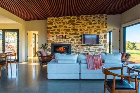 Hutton Vale Farm JHA Stone Cellar - Accommodation Redcliffe 3