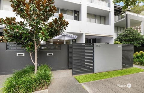 Indigo On Oxford Street - Riverside Two Bedroom Apartment - Accommodation Redcliffe 0