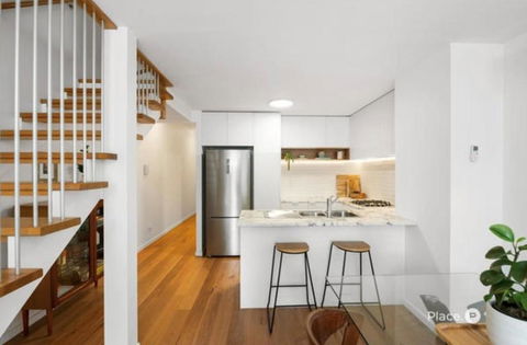 Indigo On Oxford Street - Riverside Two Bedroom Apartment - Accommodation Redcliffe 1
