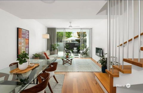 Indigo On Oxford Street - Riverside Two Bedroom Apartment - Accommodation Redcliffe 2