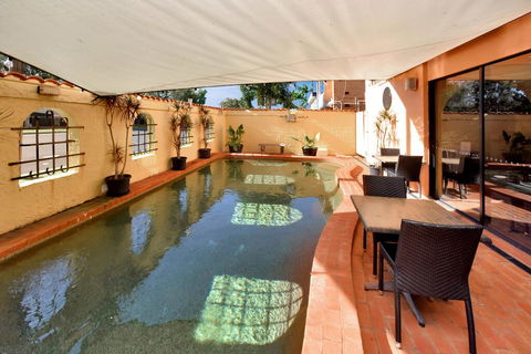 Adobe Motel - Accommodation Redcliffe 2