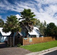 Affordable Twin Peaks 2 - Accommodation Redcliffe