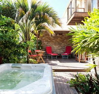 Akai Hana - Accommodation Redcliffe
