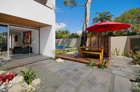 Alamode Apartments - Accommodation Redcliffe 1