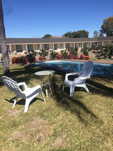 Alexander Motor Inn - Accommodation Redcliffe 3