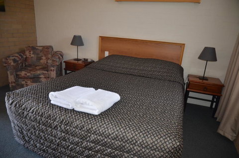 Alexander Motor Inn - Accommodation Redcliffe 1